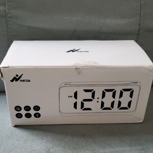 White Digital Alarm Clock by Netzu